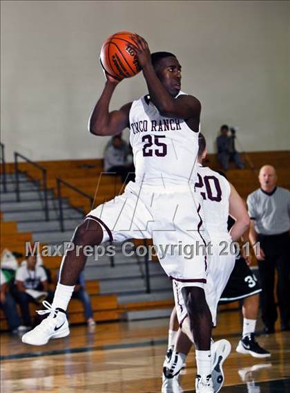 Thumbnail 1 in Cinco Ranch vs. Pasadena (McDonald's Texas Invitational) photogallery.