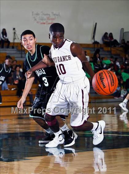 Thumbnail 1 in Cinco Ranch vs. Pasadena (McDonald's Texas Invitational) photogallery.
