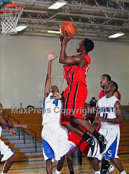 Thumbnail 2 in Cinco Ranch vs. Pasadena (McDonald's Texas Invitational) photogallery.