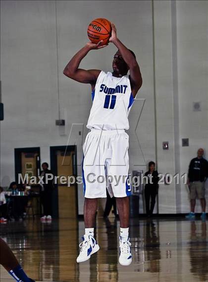 Thumbnail 1 in Cinco Ranch vs. Pasadena (McDonald's Texas Invitational) photogallery.
