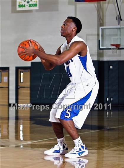 Thumbnail 3 in Cinco Ranch vs. Pasadena (McDonald's Texas Invitational) photogallery.