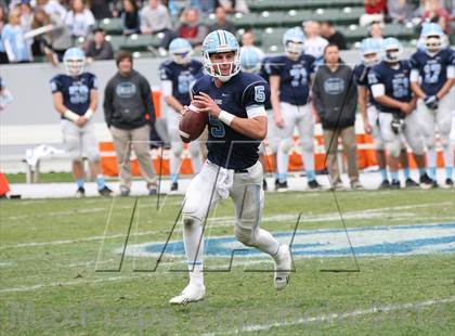 Thumbnail 1 in Corona del Mar vs. Sacred Heart Prep (CIF State D3 Final) photogallery.