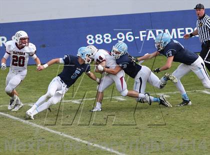 Thumbnail 2 in Corona del Mar vs. Sacred Heart Prep (CIF State D3 Final) photogallery.