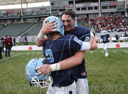 Thumbnail 3 in Corona del Mar vs. Sacred Heart Prep (CIF State D3 Final) photogallery.