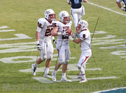 Thumbnail 3 in Corona del Mar vs. Sacred Heart Prep (CIF State D3 Final) photogallery.