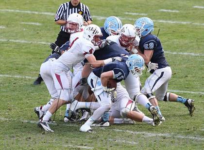 Thumbnail 3 in Corona del Mar vs. Sacred Heart Prep (CIF State D3 Final) photogallery.