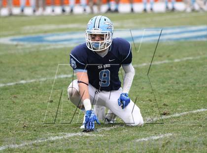 Thumbnail 3 in Corona del Mar vs. Sacred Heart Prep (CIF State D3 Final) photogallery.