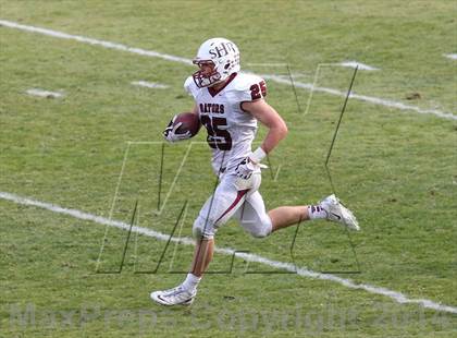 Thumbnail 3 in Corona del Mar vs. Sacred Heart Prep (CIF State D3 Final) photogallery.