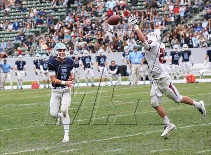 Thumbnail 1 in Corona del Mar vs. Sacred Heart Prep (CIF State D3 Final) photogallery.