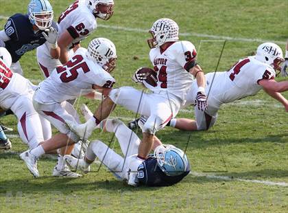 Thumbnail 3 in Corona del Mar vs. Sacred Heart Prep (CIF State D3 Final) photogallery.
