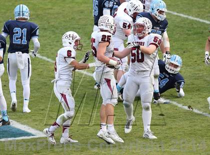 Thumbnail 1 in Corona del Mar vs. Sacred Heart Prep (CIF State D3 Final) photogallery.
