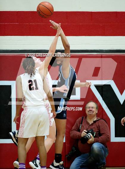 Thumbnail 3 in Bell vs Trinity photogallery.