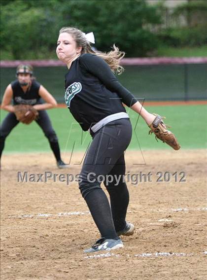Thumbnail 3 in Hunterdon Central vs Livingston (NJSIAA Group 4 Semifinal) photogallery.