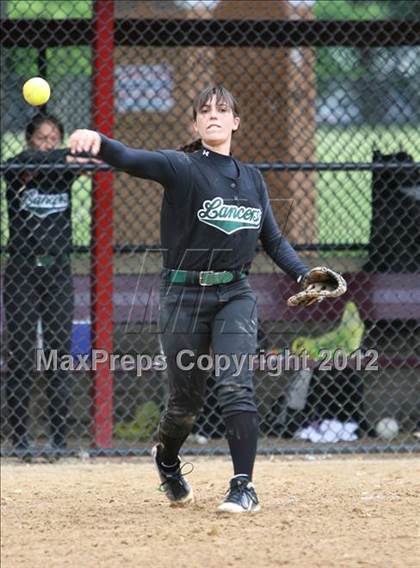 Thumbnail 3 in Hunterdon Central vs Livingston (NJSIAA Group 4 Semifinal) photogallery.