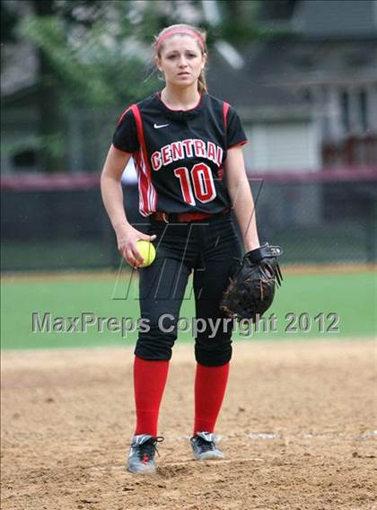 Thumbnail 3 in Hunterdon Central vs Livingston (NJSIAA Group 4 Semifinal) photogallery.