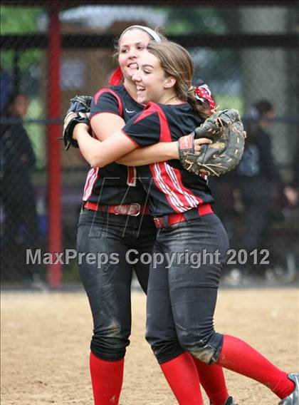 Thumbnail 2 in Hunterdon Central vs Livingston (NJSIAA Group 4 Semifinal) photogallery.