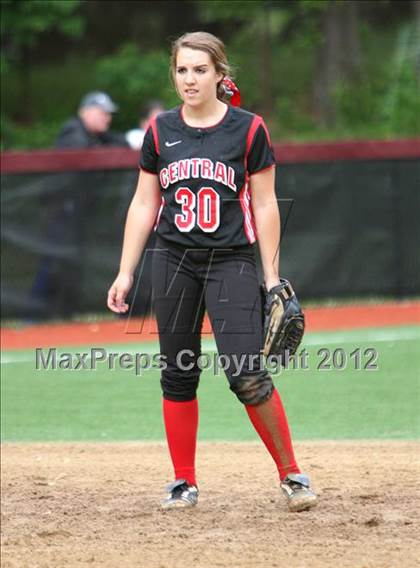 Thumbnail 2 in Hunterdon Central vs Livingston (NJSIAA Group 4 Semifinal) photogallery.