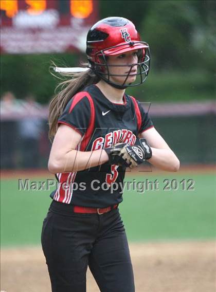 Thumbnail 2 in Hunterdon Central vs Livingston (NJSIAA Group 4 Semifinal) photogallery.