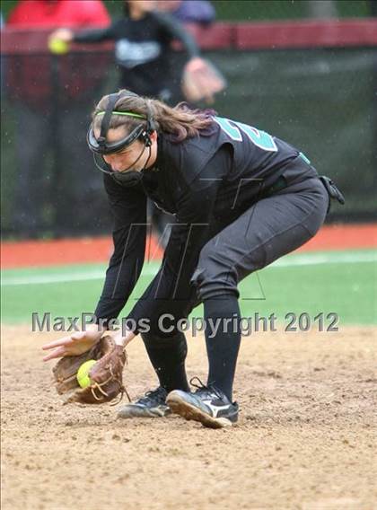 Thumbnail 2 in Hunterdon Central vs Livingston (NJSIAA Group 4 Semifinal) photogallery.