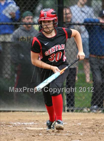 Thumbnail 2 in Hunterdon Central vs Livingston (NJSIAA Group 4 Semifinal) photogallery.