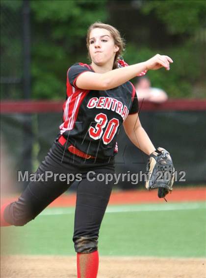 Thumbnail 1 in Hunterdon Central vs Livingston (NJSIAA Group 4 Semifinal) photogallery.