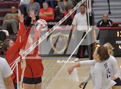 Thumbnail 1 in Coronado vs. Shadow Ridge (NIAA 4A State Semifinal) photogallery.