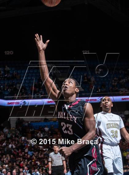 Thumbnail 3 in Valley Regional vs. Sacred Heart (CIAC Class S Final) photogallery.