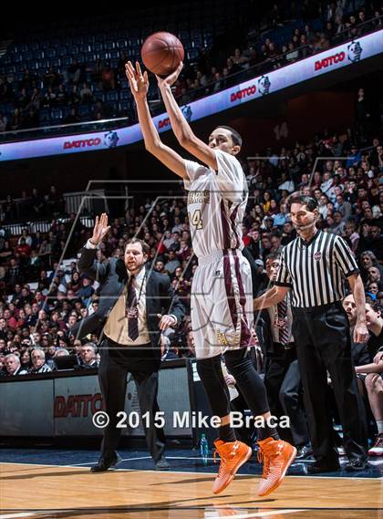 Thumbnail 3 in Valley Regional vs. Sacred Heart (CIAC Class S Final) photogallery.