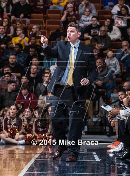 Thumbnail 1 in Valley Regional vs. Sacred Heart (CIAC Class S Final) photogallery.