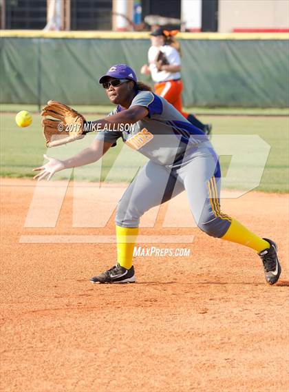Thumbnail 1 in East Ridge vs Chattanooga Central photogallery.