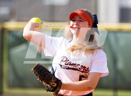 Thumbnail 1 in East Ridge vs Chattanooga Central photogallery.