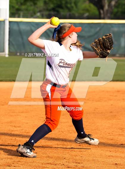 Thumbnail 3 in East Ridge vs Chattanooga Central photogallery.