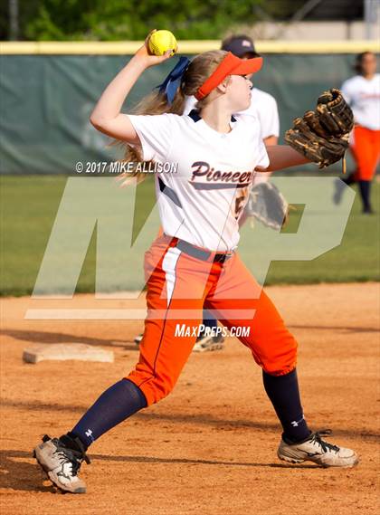 Thumbnail 2 in East Ridge vs Chattanooga Central photogallery.