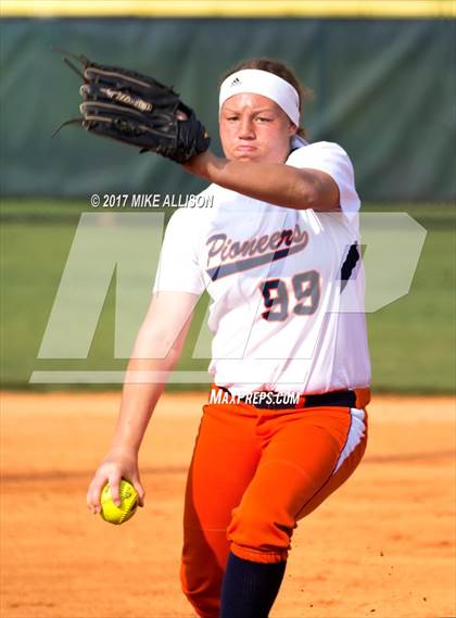 Thumbnail 1 in East Ridge vs Chattanooga Central photogallery.