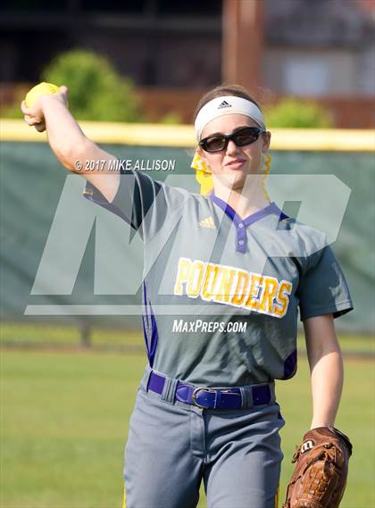 Thumbnail 1 in East Ridge vs Chattanooga Central photogallery.