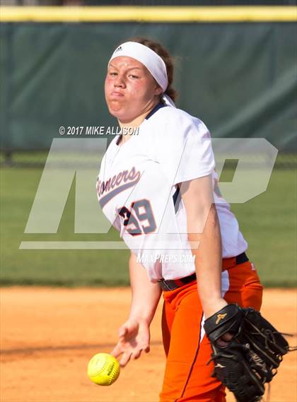 Thumbnail 1 in East Ridge vs Chattanooga Central photogallery.