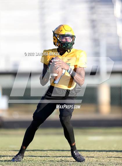 Thumbnail 2 in Charlotte Catholic @ Independence photogallery.
