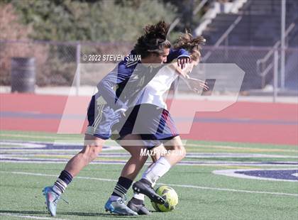 Thumbnail 1 in La Costa Canyon vs. Steele Canyon (44th Annual Grossmont Holiday Tournament) photogallery.