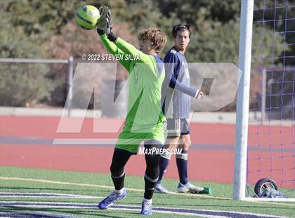 Thumbnail 3 in La Costa Canyon vs. Steele Canyon (44th Annual Grossmont Holiday Tournament) photogallery.