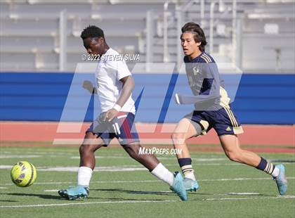 Thumbnail 1 in La Costa Canyon vs. Steele Canyon (44th Annual Grossmont Holiday Tournament) photogallery.