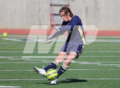 Thumbnail 3 in La Costa Canyon vs. Steele Canyon (44th Annual Grossmont Holiday Tournament) photogallery.