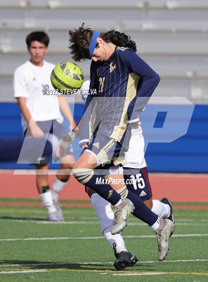Thumbnail 2 in La Costa Canyon vs. Steele Canyon (44th Annual Grossmont Holiday Tournament) photogallery.