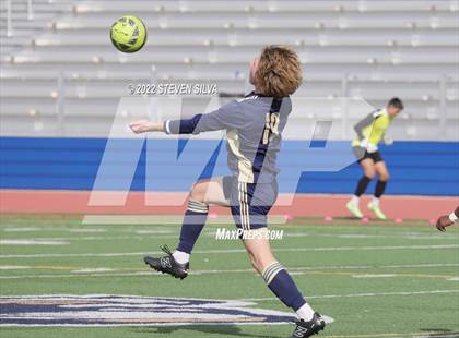 Thumbnail 2 in La Costa Canyon vs. Steele Canyon (44th Annual Grossmont Holiday Tournament) photogallery.