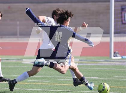 Thumbnail 3 in La Costa Canyon vs. Steele Canyon (44th Annual Grossmont Holiday Tournament) photogallery.
