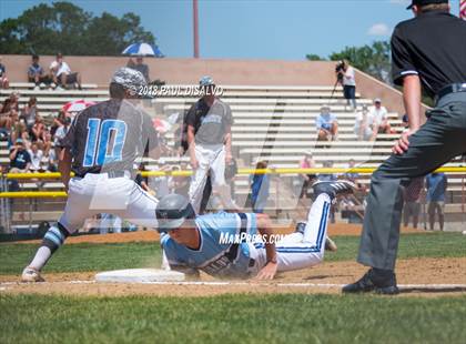 Thumbnail 1 in Valor Christian vs. Pueblo West (CHSAA 4A State Final) photogallery.