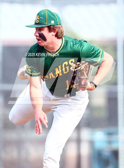 Thumbnail 3 in Manitou Springs @ Milwaukie/Milwaukie Academy of the Arts (Coach Bob Invitational) photogallery.