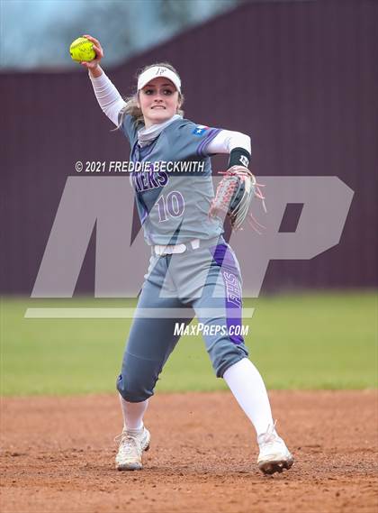 Thumbnail 3 in Farmersville @ Whitesboro photogallery.