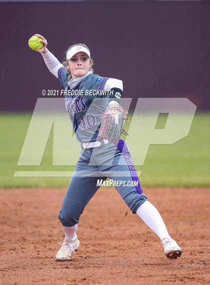 Thumbnail 3 in Farmersville @ Whitesboro photogallery.