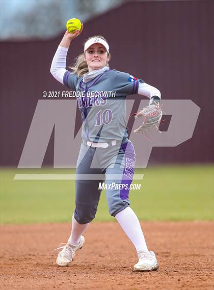 Thumbnail 1 in Farmersville @ Whitesboro photogallery.