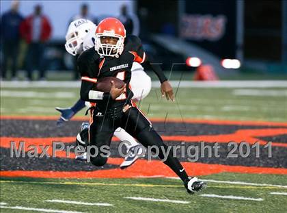 Thumbnail 2 in Edwardsville vs. East photogallery.